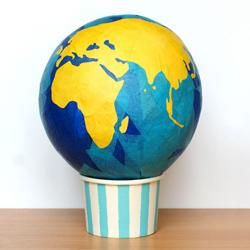 Bricolage : fabriquer un globe terrestre géant - Globe à fabriquer et  décorer